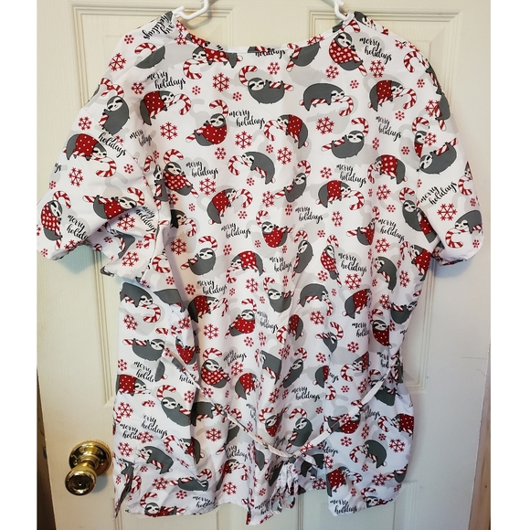 CassandraO Holiday Sloth Srubs - Picture 2 of 6